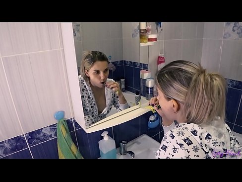 ❤️ Pijamaz jantzitako gazteekin ahozko esperma amaitzen da ipurdian - Letty Black ❤ Etxeko pornoa gugan ❌️❤